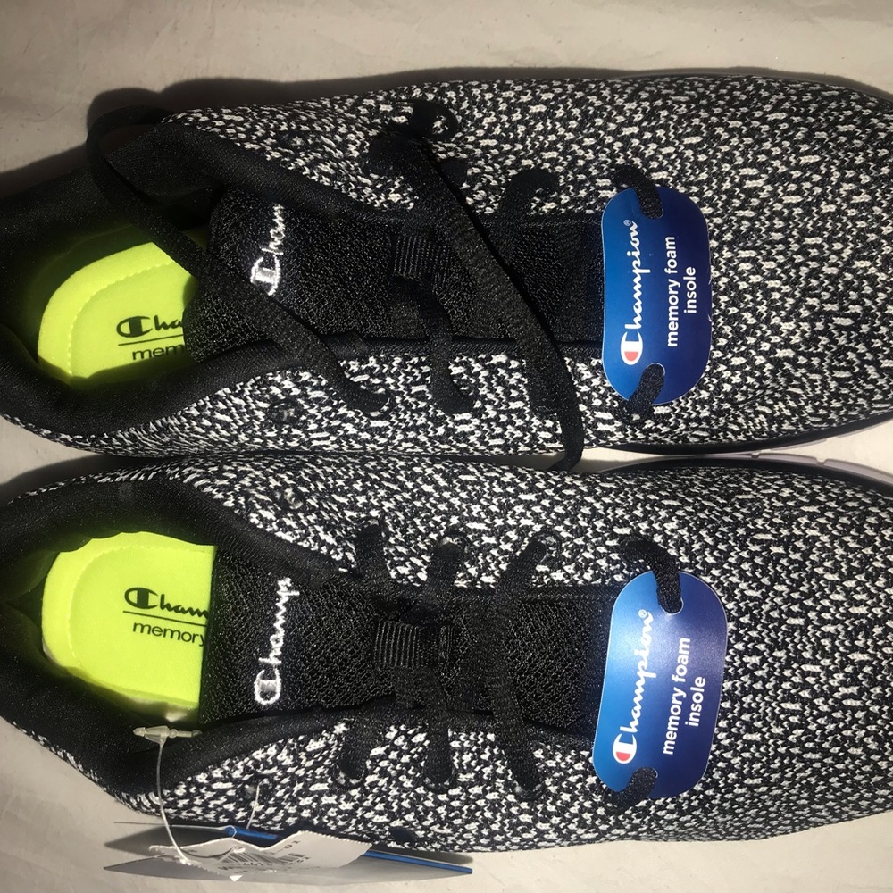 NWT Champion Women’s Sneakers Size 9